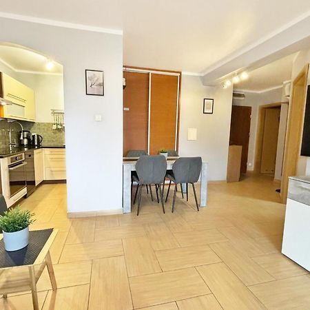 Apartamenty Bryza - Chelmonskiego - Parking - Centrum Świnoujście Esterno foto