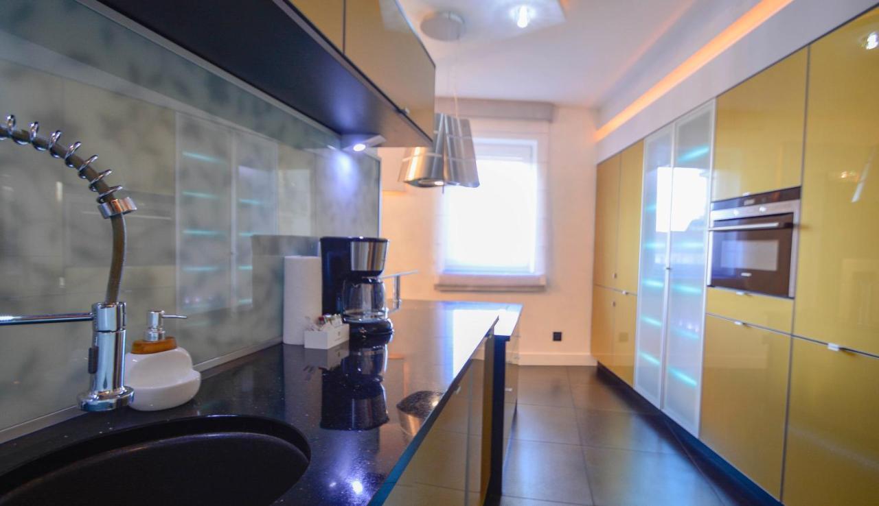 Apartamenty Bryza - Chelmonskiego - Parking - Centrum Świnoujście Esterno foto