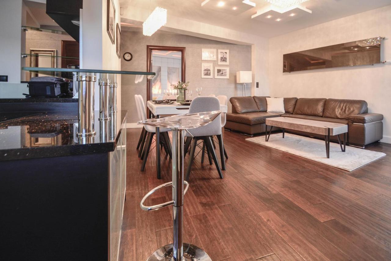 Apartamenty Bryza - Chelmonskiego - Parking - Centrum Świnoujście Esterno foto